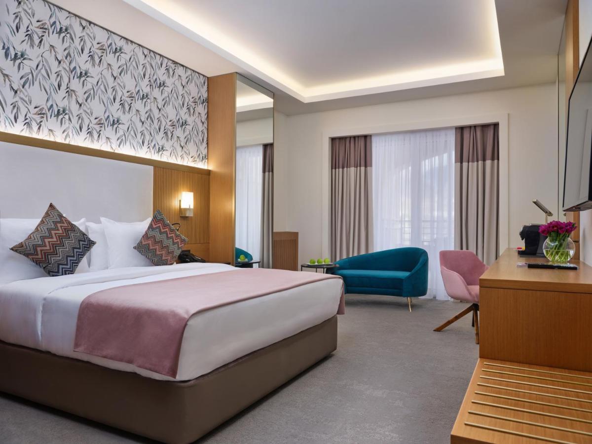 גאלבה Qafqaz Riverside Hotel מראה חיצוני תמונה Deluxe Room